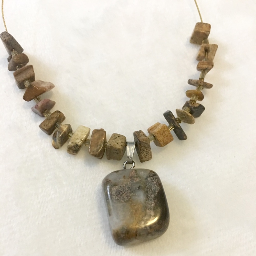 Jasper Gemstone Brown Pendant Necklace NWOT